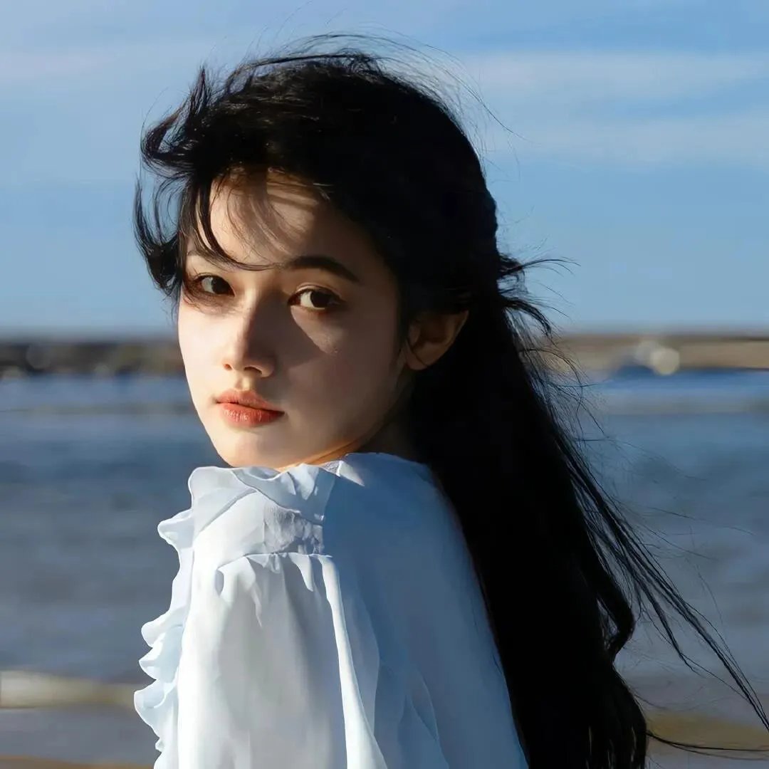 与彩云相遇2023